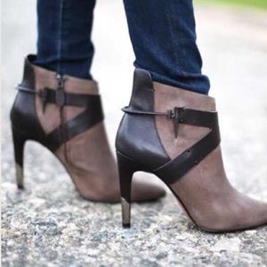 Distressed Boots W/ Metal Details